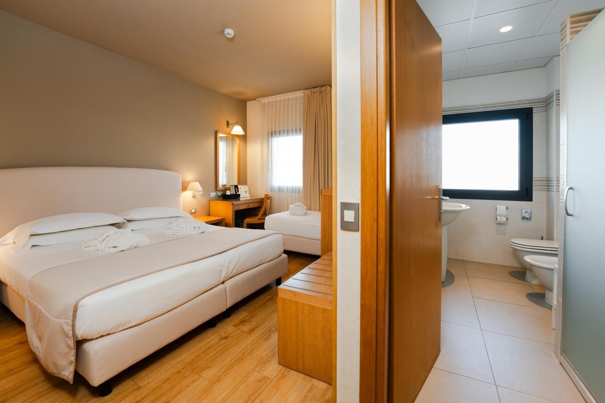 Hotel Touring Carpi Exterior foto